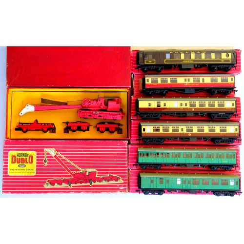 144 - HORNBY DUBLO Rolling Stock comprising: 2 x 4620 Breakdown Cranes (all Jacks present in both Sets, 1 ... 