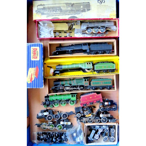 154 - HORNBY DUBLO / DJH etc. for spares or repair to include: DJH part-built 4-6-2 “Peppercorn” Loco and ... 