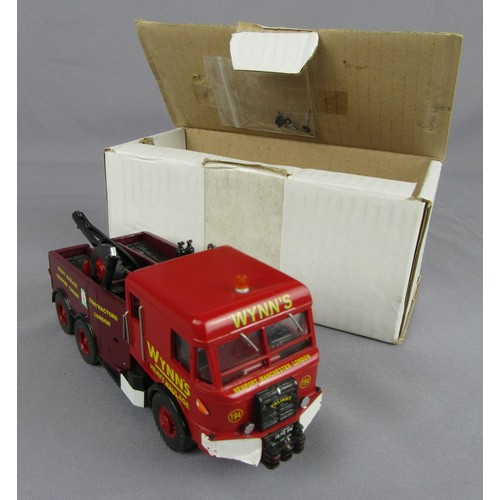 252 - ASAM MODELS 1:48 white metal Wynns C230 Pacific Narrow Body Heavy Tow (slight damage on roof) and CO... 