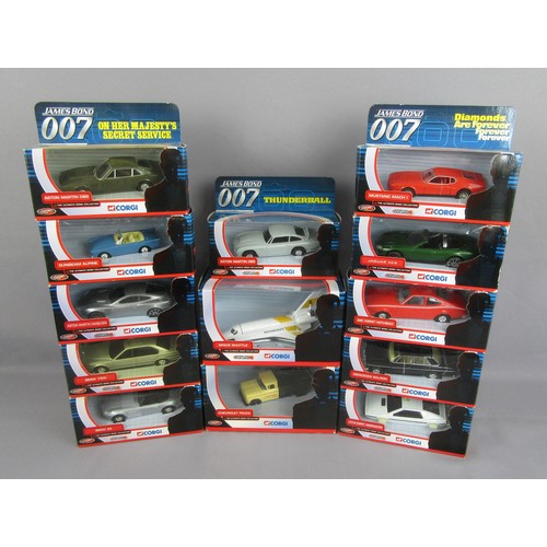 324 - CORGI JAMES BOND 007 40TH Anniversary Collection. All Appear Mint in Good Plus to Near Mint Boxes. (... 