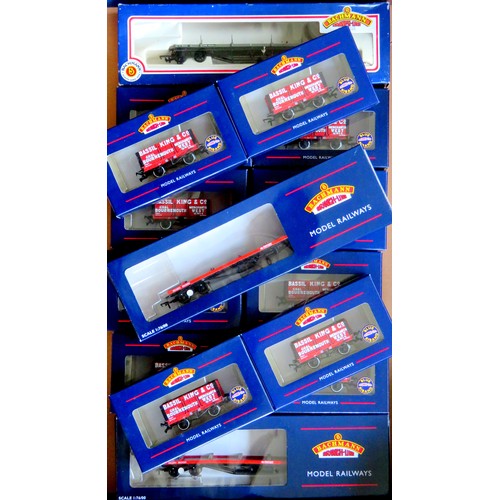 95 - BACHMANN 00 gauge Rolling Stock comprising: 12 x 37-100G 7-Plank Wagon “Bassil King & Co.”, 2 x 38-1... 