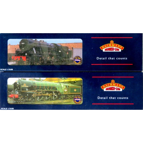 107 - BACHMANN 00 gauge Steam Locos comprising: 32-555 Class A1 4-6-2 “Kestrel” Loco and Tender No. 60130 ... 