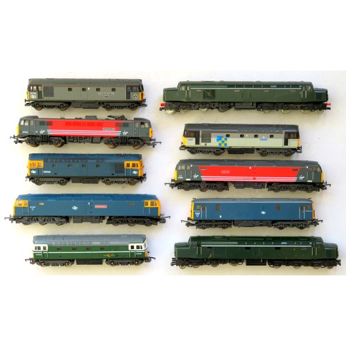 331 - LIMA / JOUEF 00 gauge Diesel/Electric Locos comprising: Lima Class 33 “Captain Bill Smith RNR” grey,... 