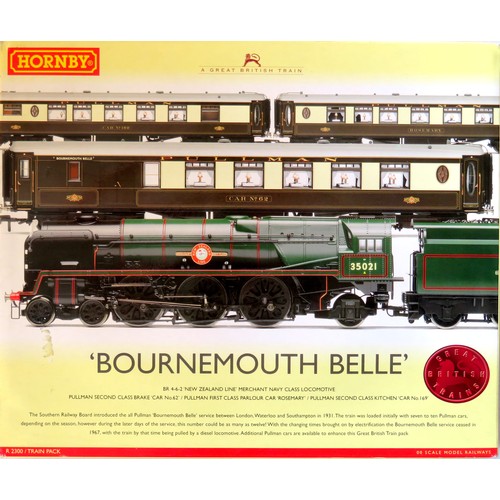 351 - HORNBY (China) R2306 “Bournemouth Belle” Train Pack containing: Merchant Navy Class 4-6-2 “New Zeala... 