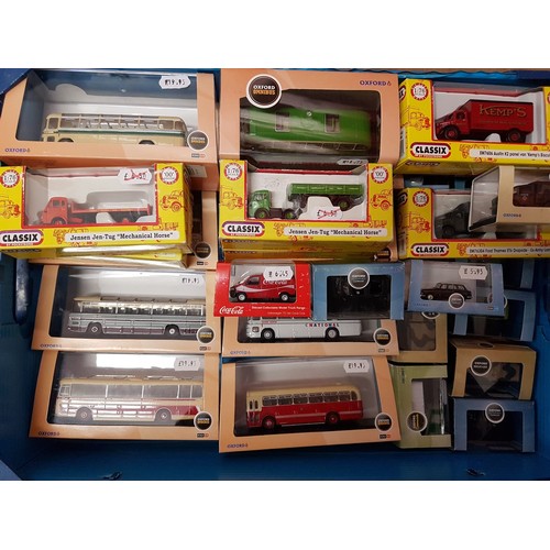 81 - OXFORD / CLASSIX 1:76 scale Road Vehicles, Coaches, Lorries, Cars, etc. Ex Shop Stock. (31)