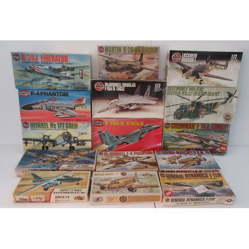 304 - AIRFIX 1/72 scale AIRCRAFT MODEL kits to include DOUGLAS DAKOTA and B-24J LIBERATOR. All unchecked i... 