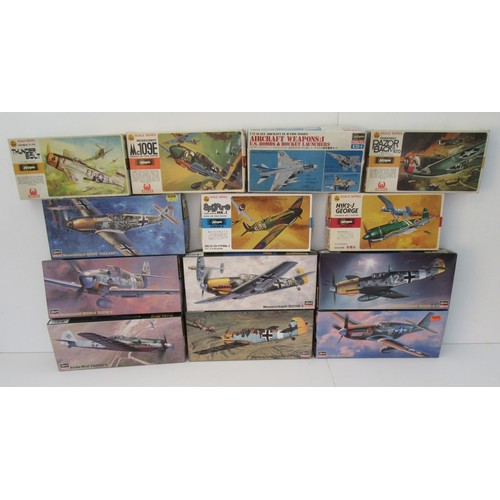 310 - HASEGAWA 1/72 scale AIRCRAFT MODEL kits to include THUNDERBOLT RAZORBACK and P-51B MUSTANG. All in S... 