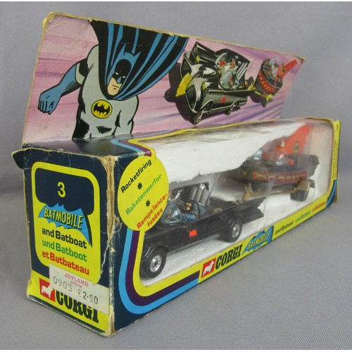 124 - CORGI GS-3 BATMAN Gift Set to include Batmobile and Batboat on Trailer, Batmobile with 2nd Issue Boa... 