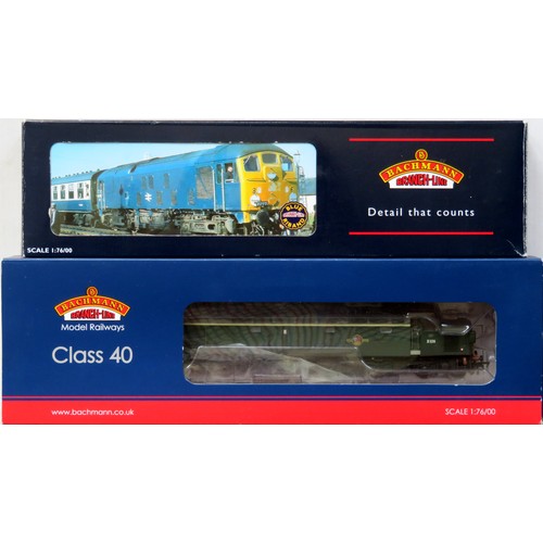 403 - BACHMANN 00 Gauge Diesel Locos comprising: 32-483 Class 40 No. D326 BR green (“Great Train Robbery” ... 