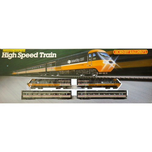 420 - HORNBY 00 Gauge R673 High Speed Intercity 125 Train Set containing: 2-tone grey Power Car, Dummy Car... 