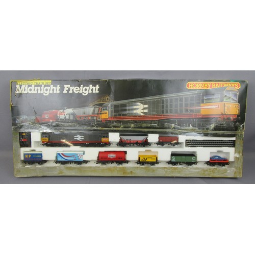 349 - HORNBY 00 Gauge R674 Midnight Express set. Excellent in a Good Plus Box (tape repair to box lid).