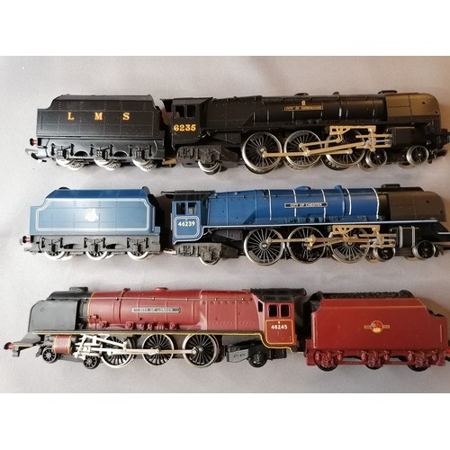 472 - HORNBY 00 Gauge 4-6-2 Loco’s comprising BR Coronation class No 46239 City of Chester blue, tender dr... 