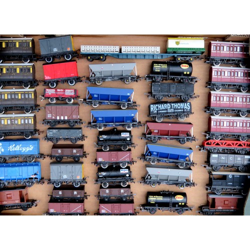 68 - HORNBY / BACHMANN etc. 00 gauge 40 x assorted Rolling Stock to include 4-wheel Coaches, Vans, HEA Ho... 
