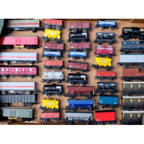 69 - HORNBY / BACHMANN etc. 00 gauge 40 x assorted Rolling Stock to include 4-wheel Coaches, Vans, HEA Ho... 