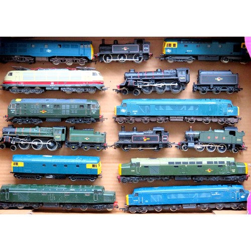 98 - HORNBY / LIMA / JOUEF etc. 00 gauge 14 x Locos to include 4-6-0 Loco and Tender, Class 46, 0-6-0Tank... 