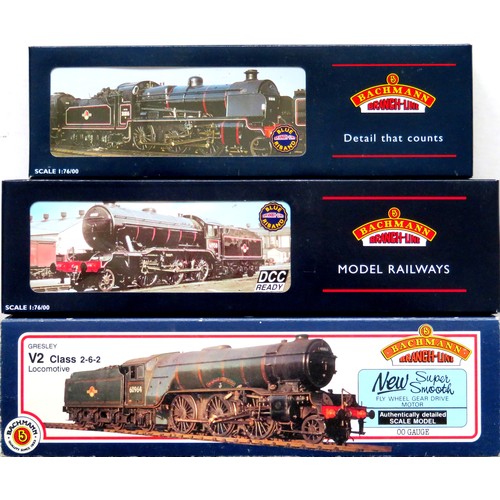 100 - BACHMANN 00 gauge Steam Locos comprising: 31-552 Class V2 2-6-2 “Light Infantry” Loco and Tender No.... 