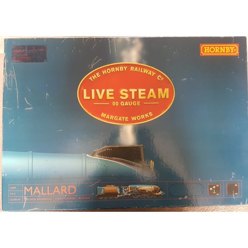 485 - HORNBY 00 Live Steam Class A4 LNER Mallard set. Includes Loco, controllers, track, accessories, etc.... 