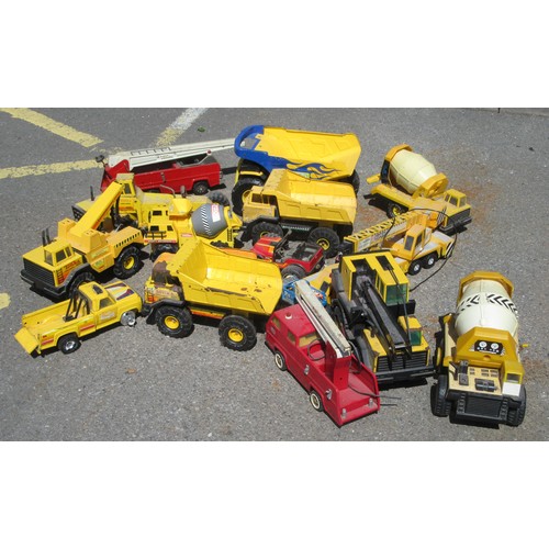 524 - TONKA Vehicles and others, Pressed Steel and Plastic, various scales. Poor to Good. (collection only... 