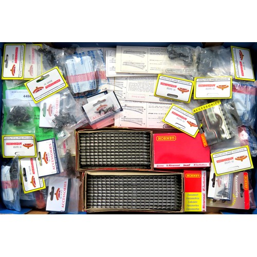 120 - HORNBY / BACHMANN etc. 00 gauge Track and Accessories to include: Hornby unused Points (3 x R612, 4 ... 