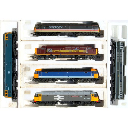 134 - HORNBY / LIMA 00 gauge Diesel Locos comprising: Hornby Class 47 No. 47568 BR blue, Lima Class 47 No.... 