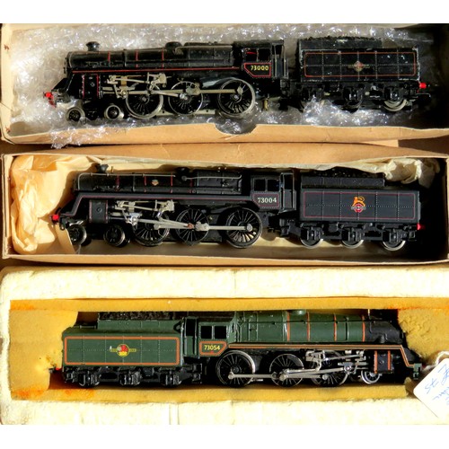 139 - TRIX 00 gauge 2-rail 3 x 4-6-0 Locos and Tenders comprising: No. 73054 BR lined green late crest, No... 