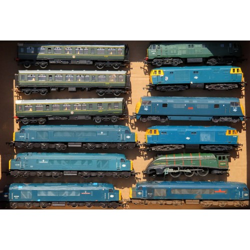 155 - HORNBY / LIMA / HORNBY DUBLO 00 gauge Locos for spares or repair to include: Hornby 3-Car DMU green,... 