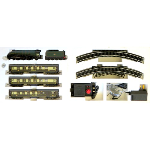 244 - HORNBY 00 gauge R1024 “Queen of Scots” Train Set containing: 4-6-2 “Golden Plover” Loco and Tender N... 