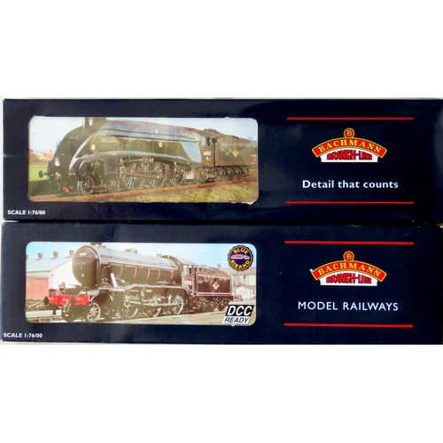 263 - BACHMANN 00 gauge Steam Locos comprising: 31-957 Class A4 “Seagull” Loco and Tender No. 60033 BR lin... 