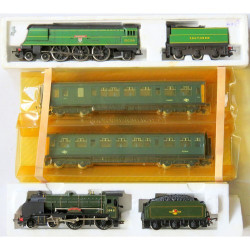 349 - HORNBY 00 gauge Locos comprising: 4-6-2 “Bideford” Loco and Tender No. 21C119 SR green, 4-4-0 “Kings... 