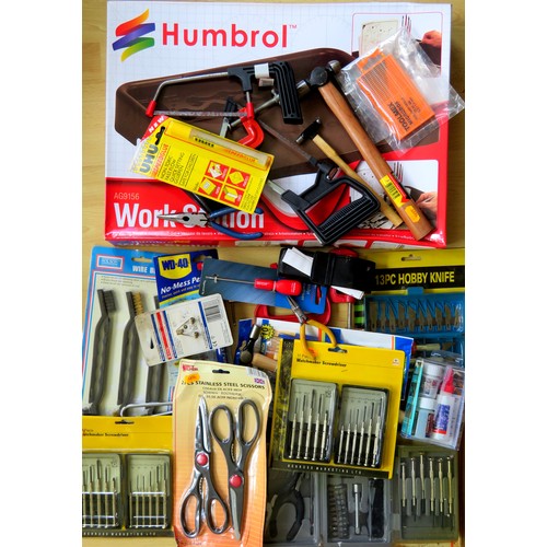 351 - MODEL ENTHUSIASTS Tools & Accessories to include: Humbrol Work Station, Saws, Hammers, Screwdrivers,... 