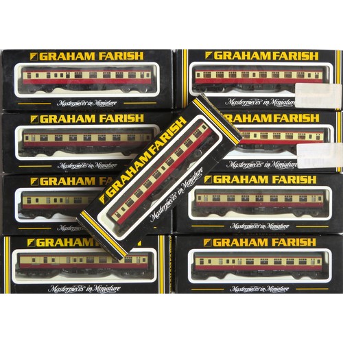 596 - GRAHAM FARISH N gauge comprising: 9 x BR crimson and cream assorted Coaches. Mostly Excellent and Bo... 