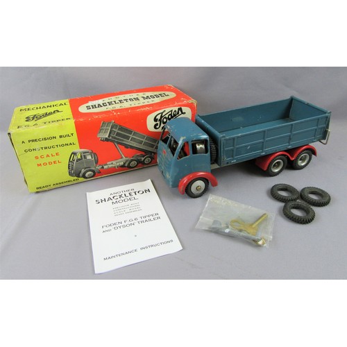 528 - SHACKLETON Foden Tipper in dark blue with red mudguards, Good Plus original condition with some chip... 