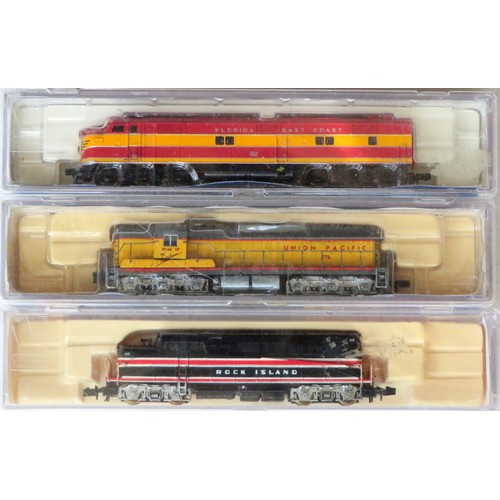 556 - LIFE-LIKE N gauge American Outline Diesel Locos comprising: 7029 N E7 A-Unit Florida East Coast, 791... 