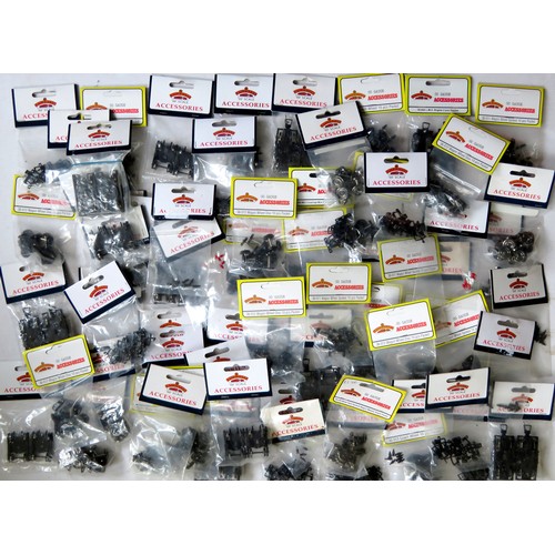 31 - BACHMANN 00 gauge 70 approx. x Card Header Accessories Packs to include: Commonwealth Bogies, Round ... 