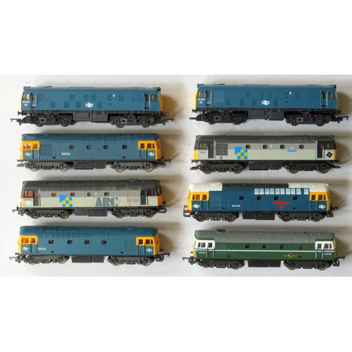 47 - LIMA 00 gauge 8 x Diesel Locos to include: Class 33, Class 25 plus others, some require attention (8... 