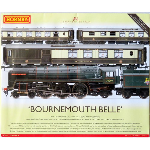 59 - HORNBY (China) 00 gauge R2819 “Bournemouth Belle” Train Pack containing: Britannia Class 4-6-2 “Alfr... 