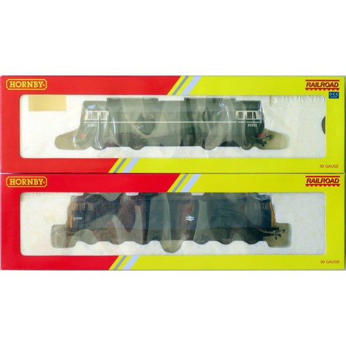 71 - HORNBY (China) 00 gauge Diesel Locos comprising: R2939 Class 33 No. D6537 BR green, plus R3067 Class... 