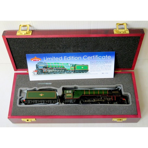 156 - BACHMANN 00 gauge 20-009 Limited Edition Class A2 4-6-2 “Blue Peter” Loco and Tender No. 60532 BR li... 