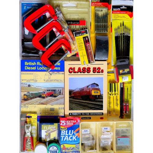 174 - MODEL Enthusiasts Tools and Railway Related Books to include: Books “The Class 52’s” by David Birt “... 