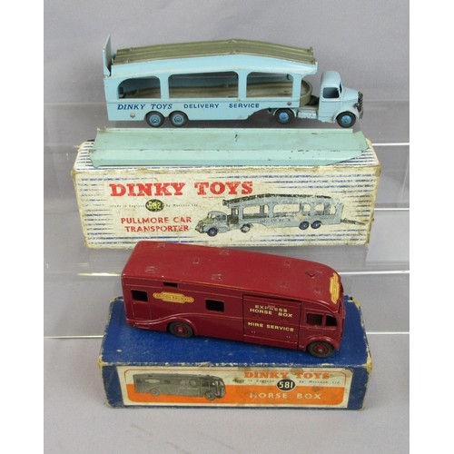 298 - DINKY TOYS 582 Pullman Car Transporter and 581 Horse Box. Good Plus in Fair Boxes. (2)