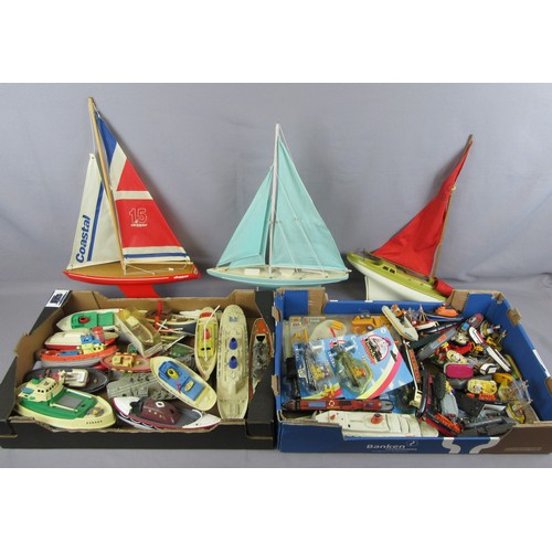 411 - ASSORTED Boats & Ships to include Britain’s Dingy’s, Ertl Tug Boats, various plastic boats and 3 pon... 