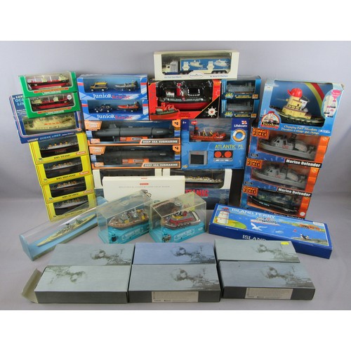 412 - ASSORTED Boats & Ships to include Gilbow, Atlas, 2x Titanic, Boaterific Battery Operated Tug Boat & ... 