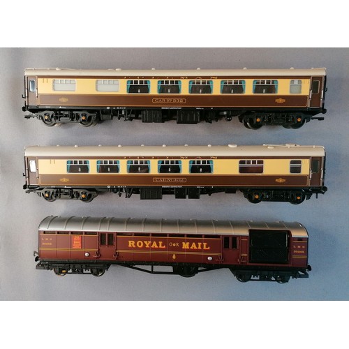 570 - BACHMANN 00 Gauge Met Cam Pullmans comprising Parlour Car No.332 x2, brown/cream. HORNBY LMS Royal M... 