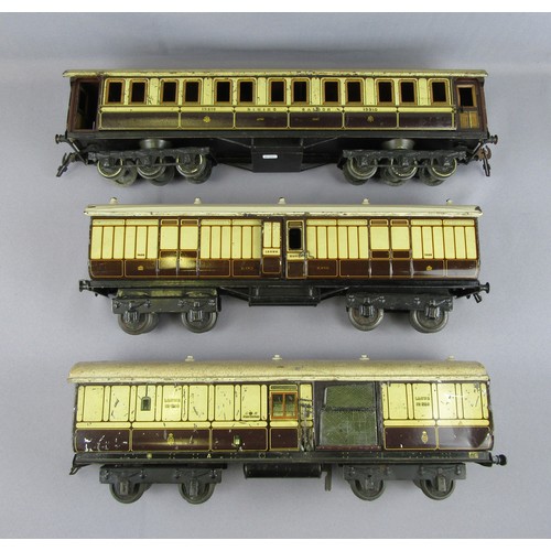 524 - CARETTE for BASSETT LOWKE Gauge 1 LNWR 12-wheel Dining Saloon (19”) No.13210 with opening doors, bro... 