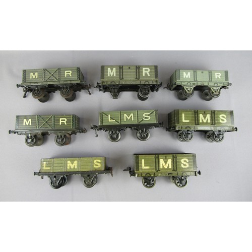 526 - CARETTE for BASSETT LOWKE Gauge 1 Tinplate comprising 4 x Open Wagons MR, 4 x Open Wagons LMS. Good,... 