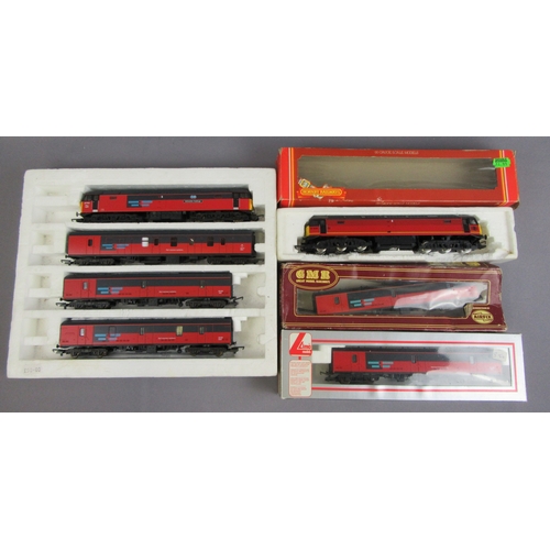 590 - LIMA 00 Gauge 149808 Cl.47 diesel loco 47749 Atlantic College plus three coaches, two additional coa... 