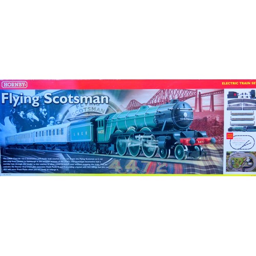 98 - HORNBY (China) 00 gauge R1019 “Flying Scotsman” Train Set containing: Class A3 4-6-2 “Flying Scotsma... 