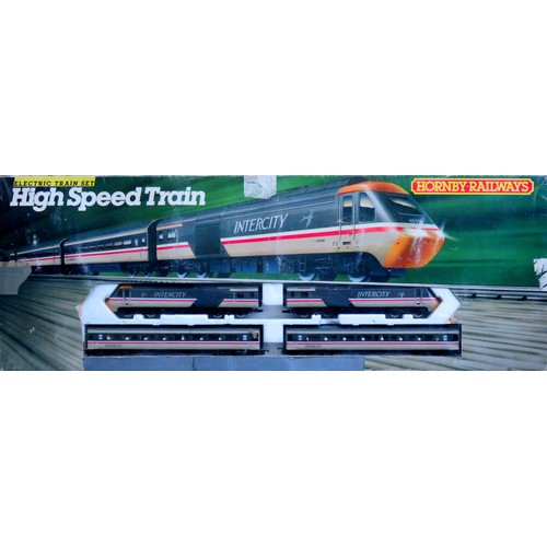 125 - HORNBY 00 gauge R693 High Speed Train Set containing: HST Power Car, HST Dummy Car and 2 x  Intercit... 