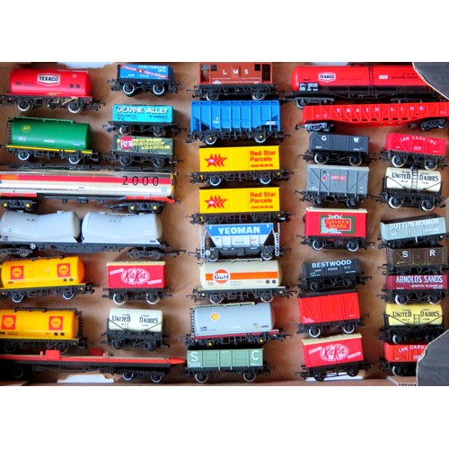 144 - HORNBY / LIMA etc. 00 gauge 35 approx. x Goods Rolling Stock to include: Tankers, Private Owner, Hop... 