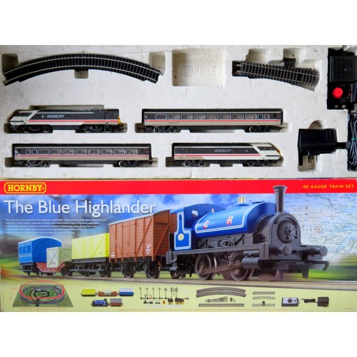 164 - HORNBY 00 gauge 2 x Train Sets comprising: Intercity 4-Car 225 Unit grey (Power Car, Trailer Car and... 